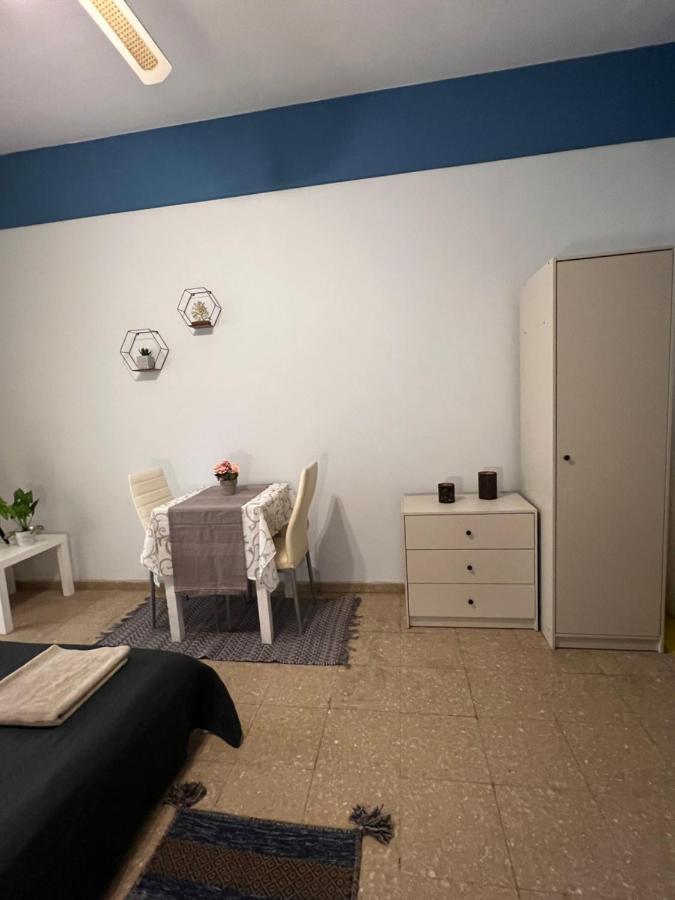 Past Or Tail Rooms Larnaca Exterior photo